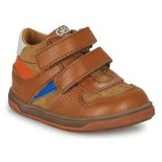 Hoge Sneakers GBB MEDARIO