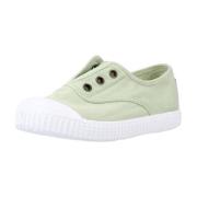 Sneakers Victoria 06627