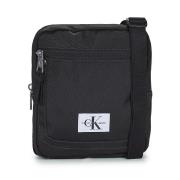 Handtasje Calvin Klein Jeans SPORT ESSENTIALS REPORTER18 W