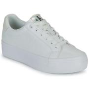 Lage Sneakers Calvin Klein Jeans BOLD VULC FLATF LACEUP LTH WN