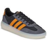 Lage Sneakers adidas BARREDA DECODE