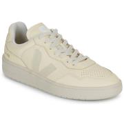 Lage Sneakers Veja V-90