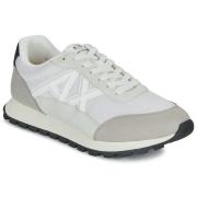 Lage Sneakers Armani Exchange XUX263