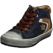 Sneakers Stones and Bones -