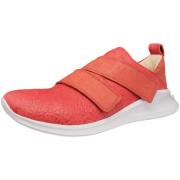 Mocassins Think -