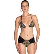 Bikini Pin-Up Stars -