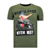 T-shirt Korte Mouw Local Fanatic Shooting Duck Gun