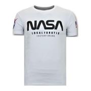 T-shirt Korte Mouw Local Fanatic Nasa American Flag