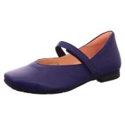 Mocassins Think -
