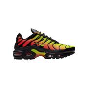 Sneakers Nike Air Max Plus Black Volt Solar Red (Women's)