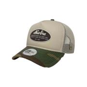 Pet New-Era OVAL PATCH CREAM 9FORTY E-FRAME TRUCKER