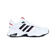 Lage Sneakers adidas Strutter
