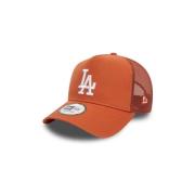 Pet New-Era League Essential Trucker
