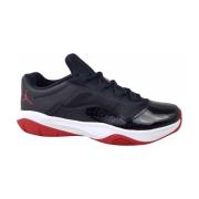 Lage Sneakers Nike Air Jordan 11 Cmft Low