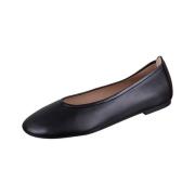 Ballerina's Unisa Barkef