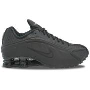 Lage Sneakers Nike Shox R4 Black Max Red