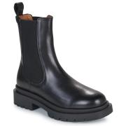 Laarzen Anthology Paris SENIA