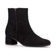 Enkellaarzen Gabor -