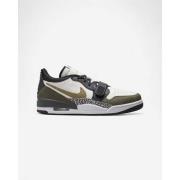 Lage Sneakers Nike Jordan Legacy 312 Low Sail Black Medium Olive