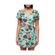 Korte Jurk Superdry Robe portefeuille imprimée manches courtes multico...