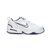 Lage Sneakers Nike Air Monarch IV 4E