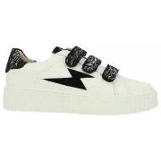 Lage Sneakers Vanessa Wu Baskets