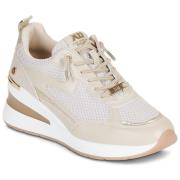 Lage Sneakers Xti 145101