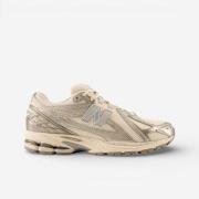 Lage Sneakers New Balance 1906R Brown Beige