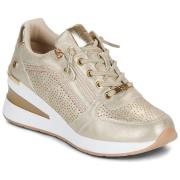 Lage Sneakers Xti -