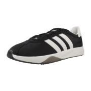 Lage Sneakers adidas RUN 76 26