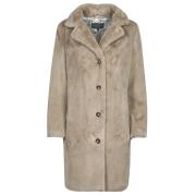 Mantel Oakwood CYBER