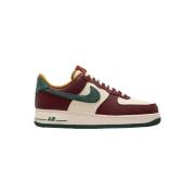 Lage Sneakers Nike Air Force 1 '07 LV8