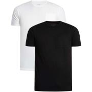 Pyjama's / nachthemden Lyle &amp; Scott Basic 2-pack T-shirt met zakje