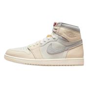 Hoge Sneakers Nike 1 Retro High OG Sail University Red