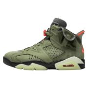 Hoge Sneakers Nike 6 Retro Travis Scott