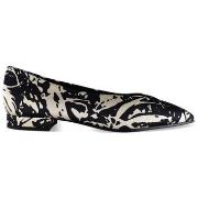 Ballerina's Loro Piana -