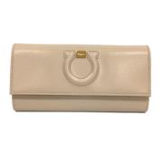 Pre-owned Leather wallets Salvatore Ferragamo Pre-owned , Beige , Dame...