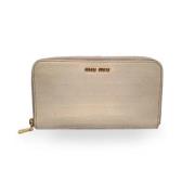 Pre-owned Leather wallets Miu Miu Pre-owned , Beige , Dames