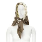 Pre-owned Silk scarves Hermès Vintage , Brown , Dames