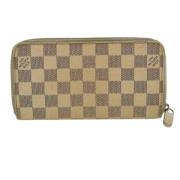 Tweedehands portemonnees Louis Vuitton Vintage , White , Dames