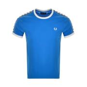 Taped Ringer T-Shirt met Laurel Crown mouwdetail Fred Perry , Blue , H...