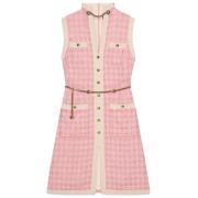 Korte tweed jurk met ketting riem Gucci , Pink , Dames