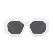 Zonnebril met onregelmatige vorm, donkergrijze lens en wit montuur Ver...