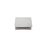Witte Tri-Fold Leren Portemonnee - Stijlvol en Functioneel Maison Marg...