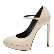Pre-owned Leather heels Yves Saint Laurent Vintage , Beige , Dames