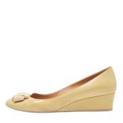 Pre-owned Leather heels Salvatore Ferragamo Pre-owned , Beige , Dames