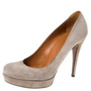 Pre-owned Suede heels Gucci Vintage , Gray , Dames