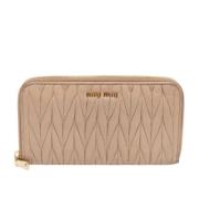 Pre-owned Leather wallets Miu Miu Pre-owned , Beige , Dames