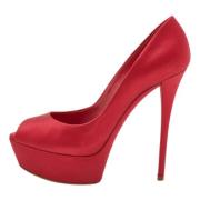 Pre-owned Satin heels Casadei Pre-owned , Red , Dames