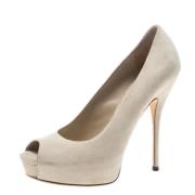 Pre-owned Suede heels Gucci Vintage , Beige , Dames